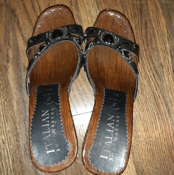 Brown heel shoes - Picture 1 of 3